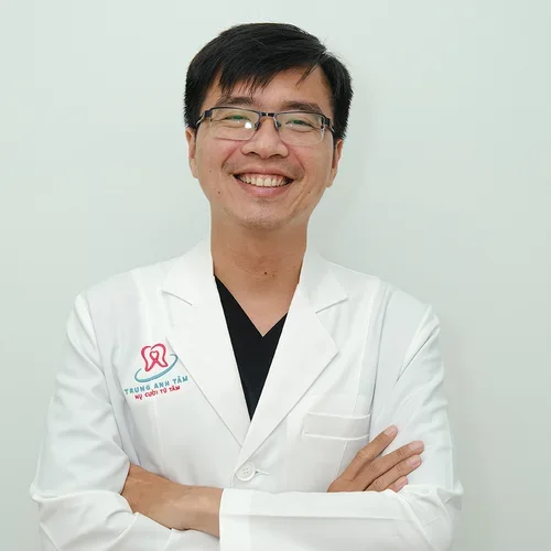 Nha sĩ Nguyễn Phương Hanh