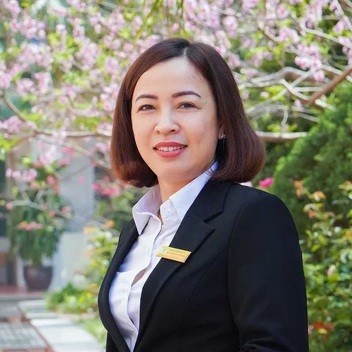 Nha sĩ Phạm Thị Tuyết Nhung